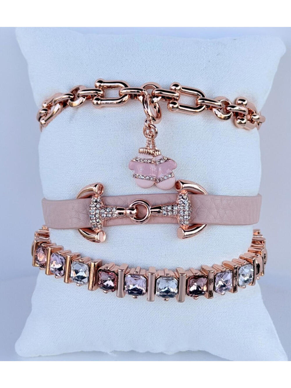 Bomb Party Gem Society Exclusive Holiday Stacks "Toasty Mittens" on Rose Gold